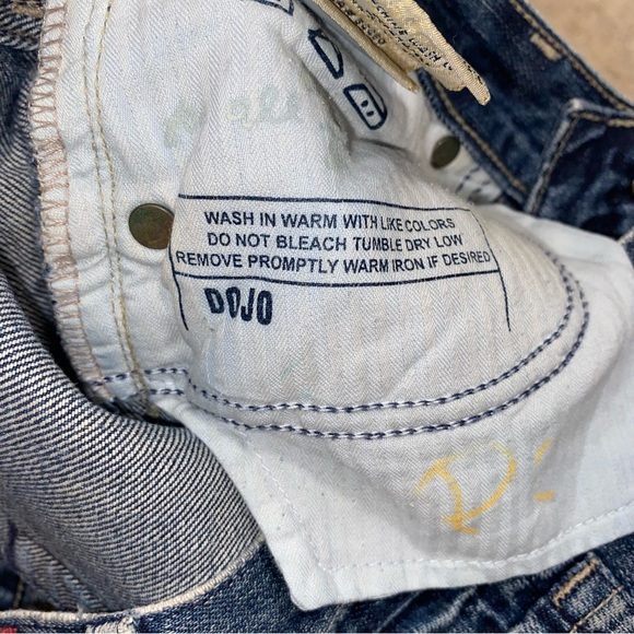 7 For All Mankind Dojo Jeans size 27 Dark Blue Denim Grommet Pockets - Picture 15 of 16